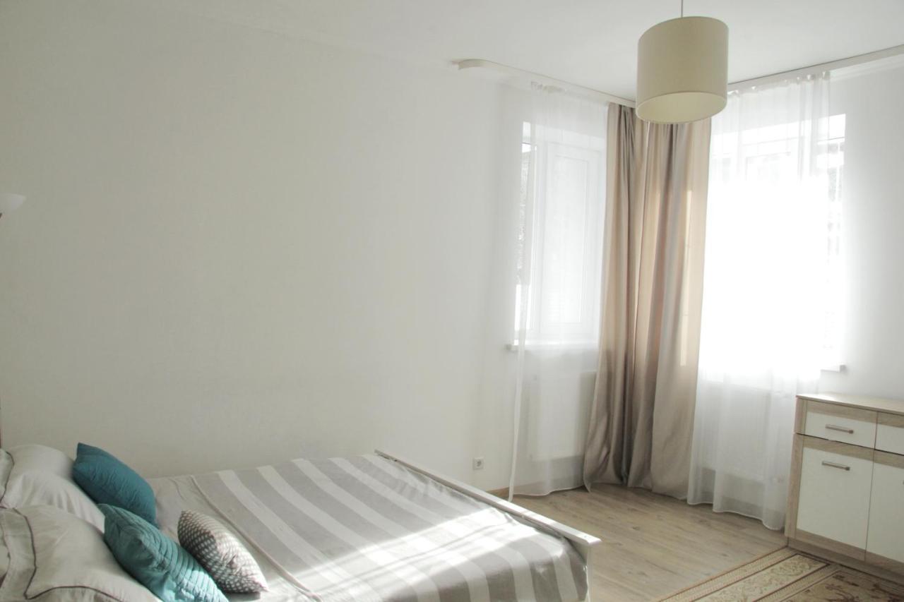 Flat In Cottage Close To The Centre Parking, Wifi, Bbq Leópolis Exterior foto