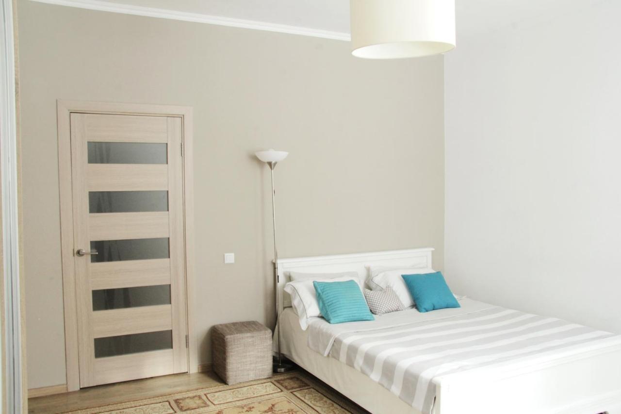 Flat In Cottage Close To The Centre Parking, Wifi, Bbq Leópolis Exterior foto