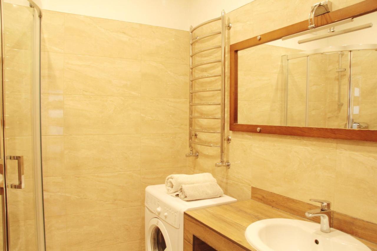 Flat In Cottage Close To The Centre Parking, Wifi, Bbq Leópolis Exterior foto